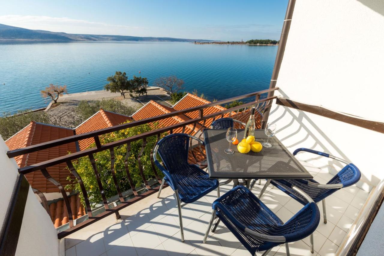 Bed and Breakfast Pansion Croatia Starigrad Paklenica Exterior foto