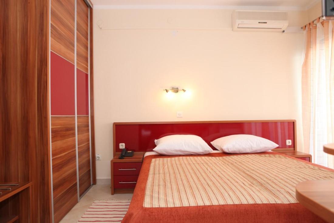 Bed and Breakfast Pansion Croatia Starigrad Paklenica Exterior foto