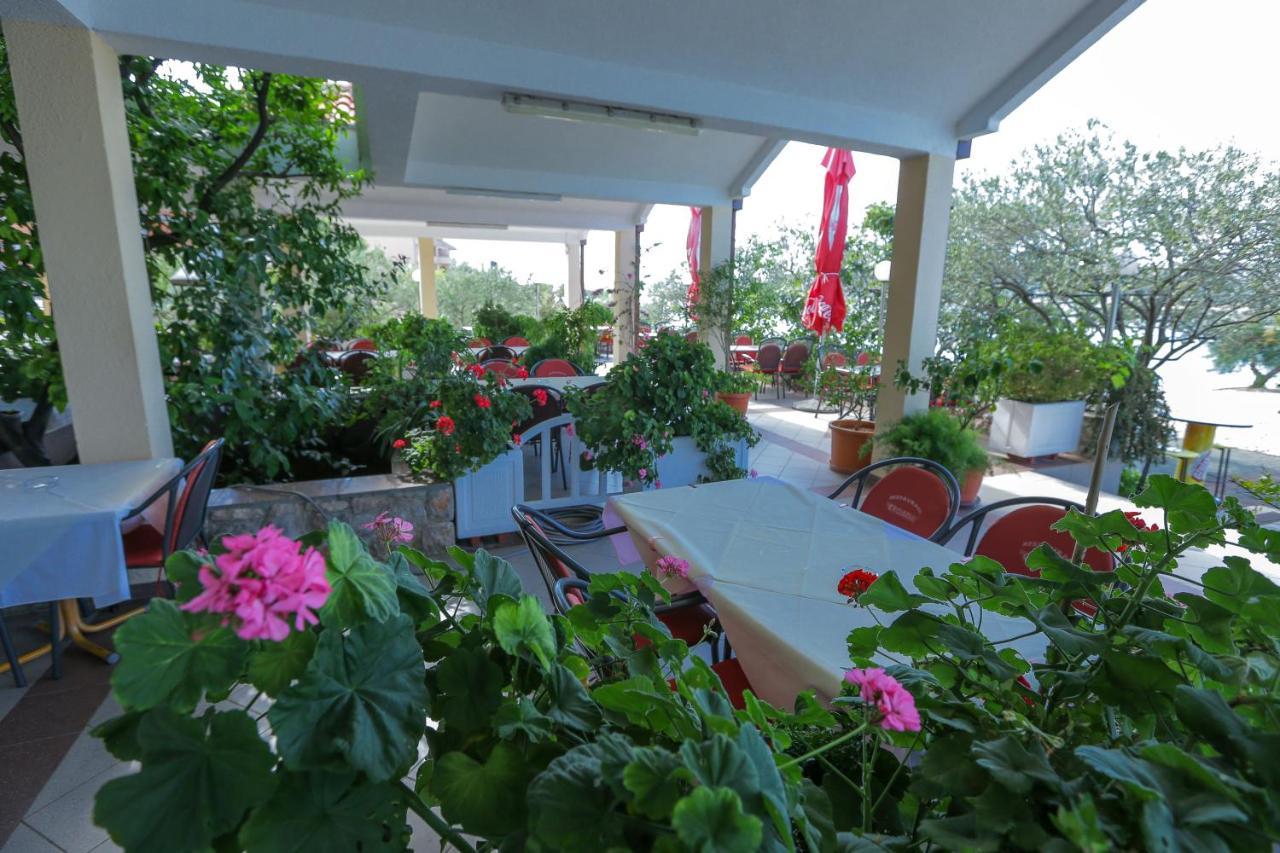 Bed and Breakfast Pansion Croatia Starigrad Paklenica Exterior foto